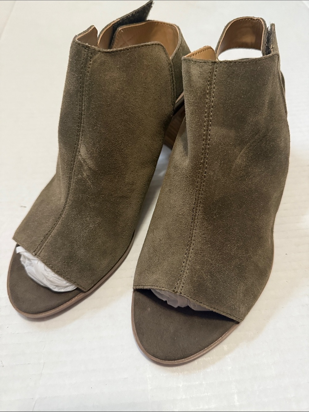 NWOB!! Franco Sarto - Olive Green Suede Block Heel Slingback Sandals - Size 7.5